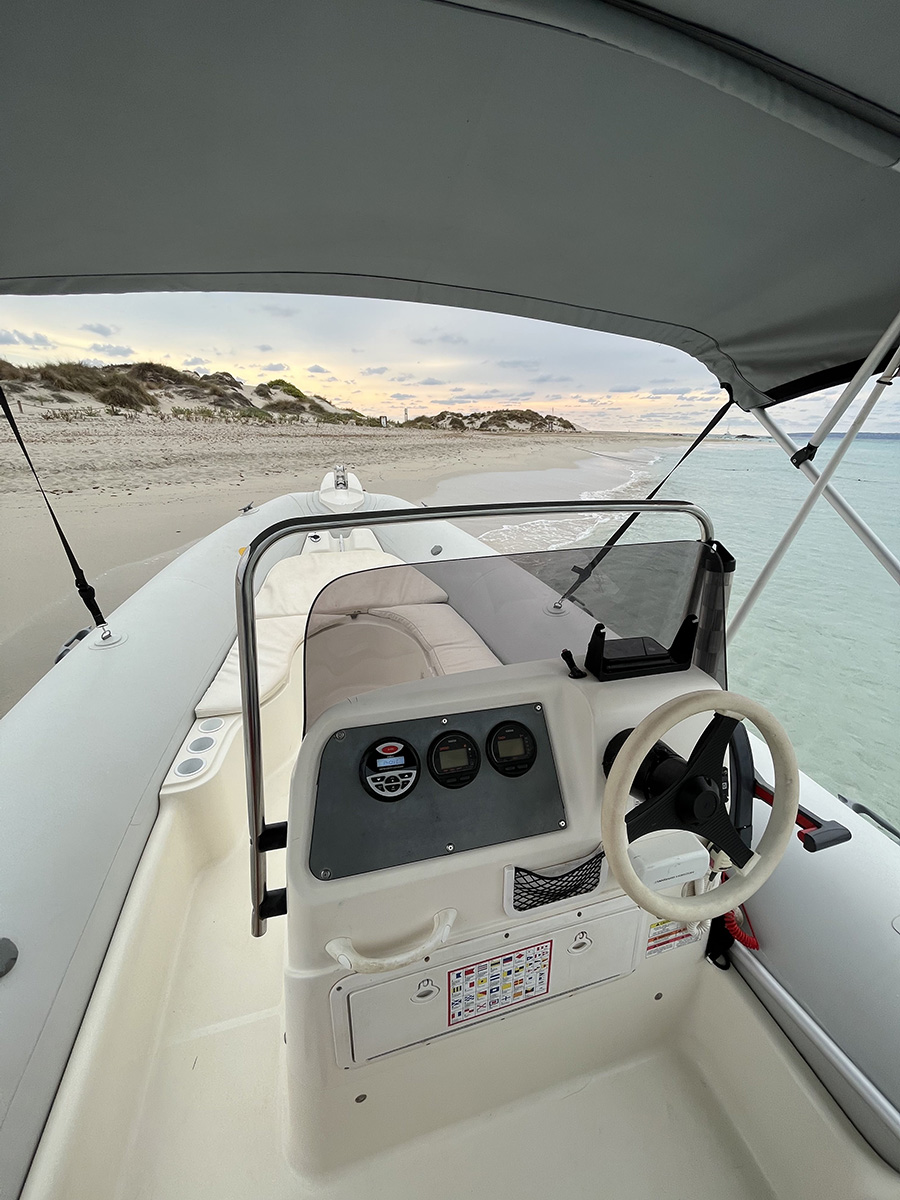 ZODIAC MEDLINE 2 White Island ZODIAC MEDLINE 2 White Island