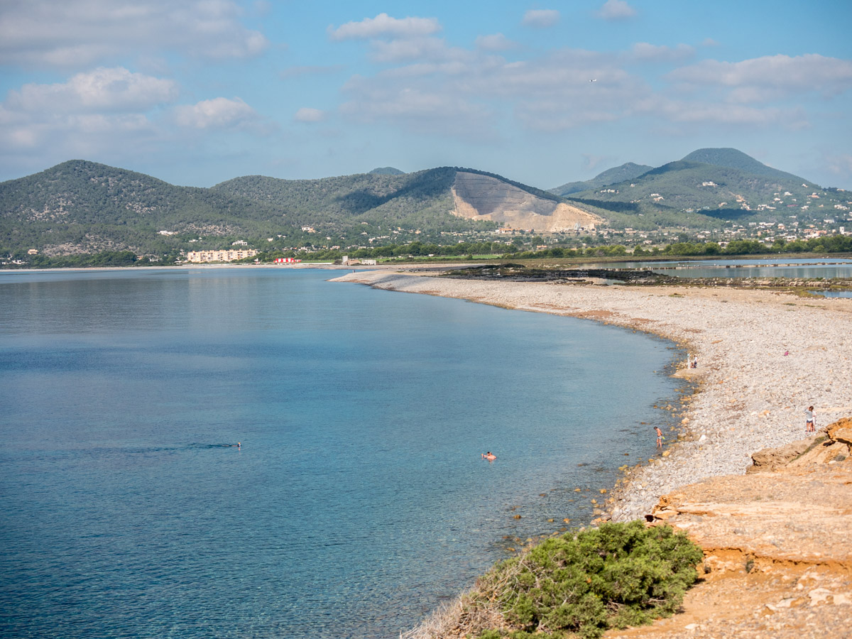 cap-des-falco-white-island-charter