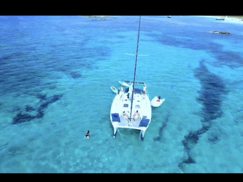 Catamaran Maui (Petrachi 32) bird eye view