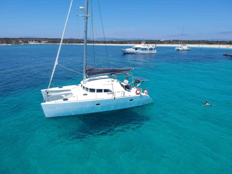 Lagoon 38